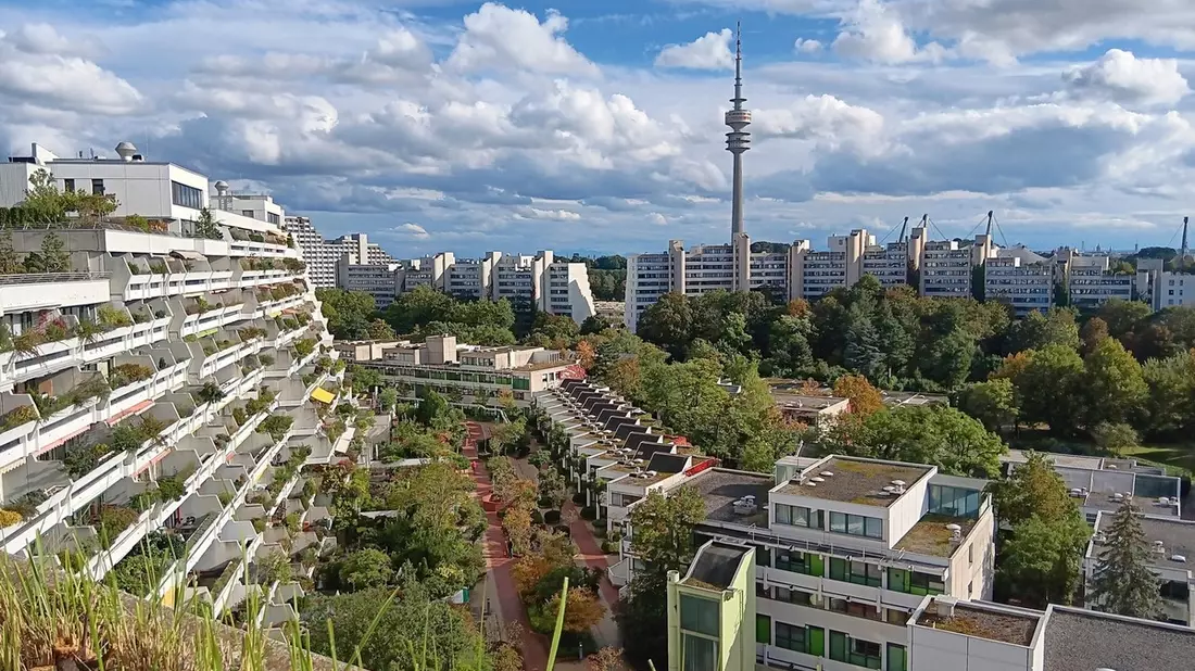 Photovoltaik trifft auf Denkmalschutz: Analyse zeigt hohes Potenzial für Solarstrom im Olympiadorf München - Bild: presseportal.de