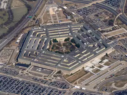 Trump will Transmenschen aus dem US-Militär ausschließen. (Archivbild) - Foto: Patrick Semansky/AP/dpa