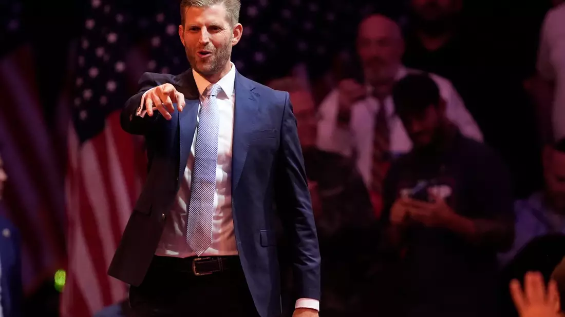 Trumps Sohn Eric steht eisern hinter seinem Vater. (Archivbild) - Bild: Evan Vucci/AP/dpa