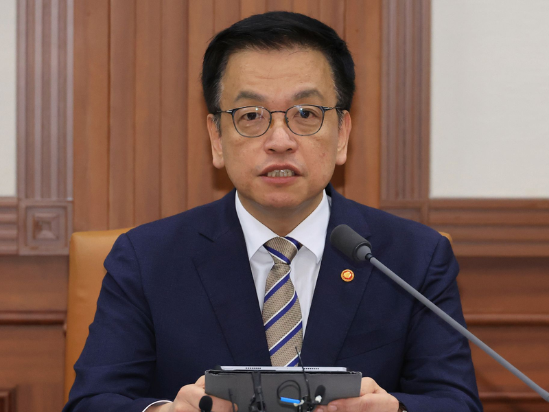 Südkoreas Finanzminister hat sich optimistisch über eine Einigung mit der US-Regierung über die angedrohten Zölle geäußert. (Archivfoto) - Foto: Uncredited/YONHAP via AP/dpa