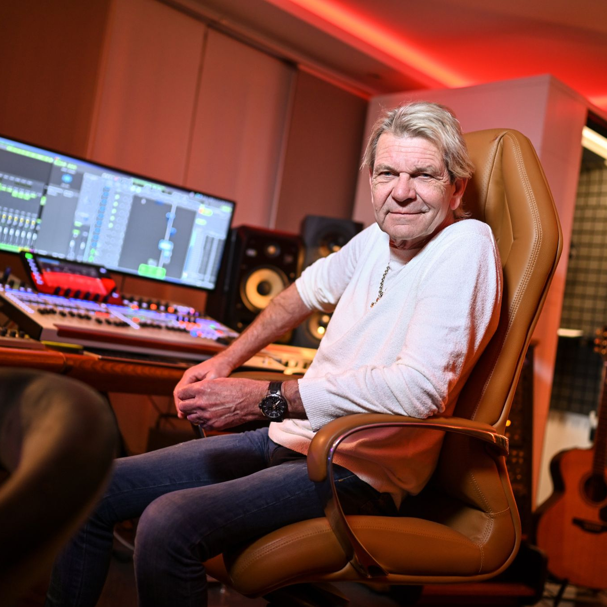 Schlager trifft auf Rap? Matthias Reim könnte sich ein Duett mit Apache 207 vorstellen. (Archivbild) - Foto: Felix Kästle/dpa