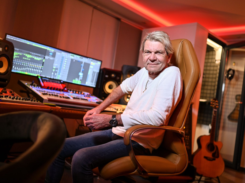 Schlager trifft auf Rap? Matthias Reim könnte sich ein Duett mit Apache 207 vorstellen. (Archivbild) - Foto: Felix Kästle/dpa