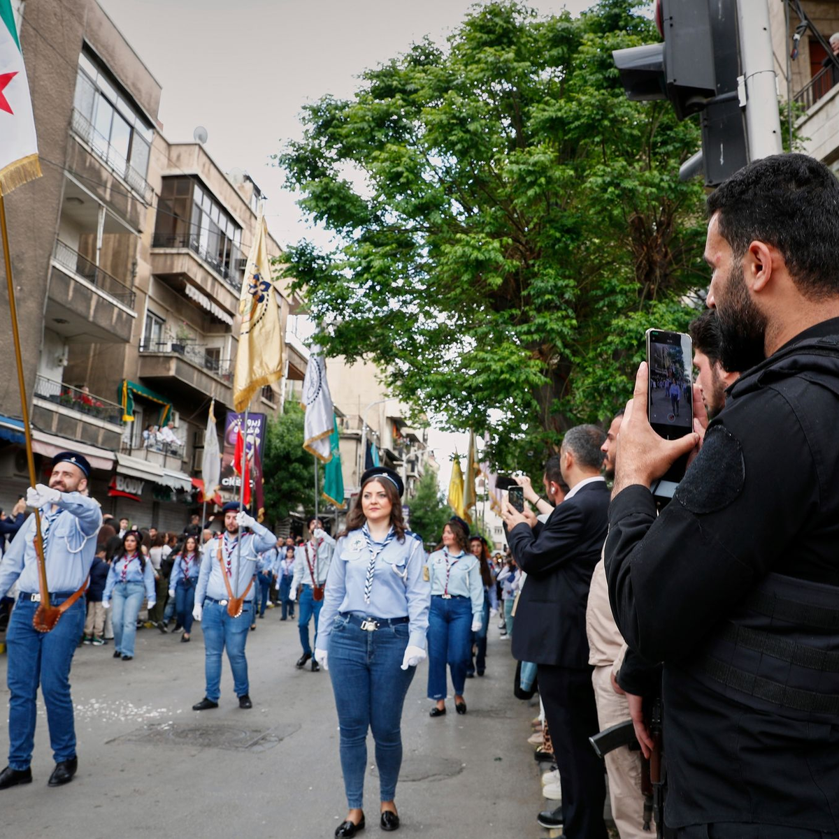 Die Prozessionen christlicher Syrerinnen und Syrer am Palmsonntag wurden von einem großen Aufgebot an Sicherheitskräften begleitet. (Archivfoto) - Foto: Omar Sanadiki/AP/dpa