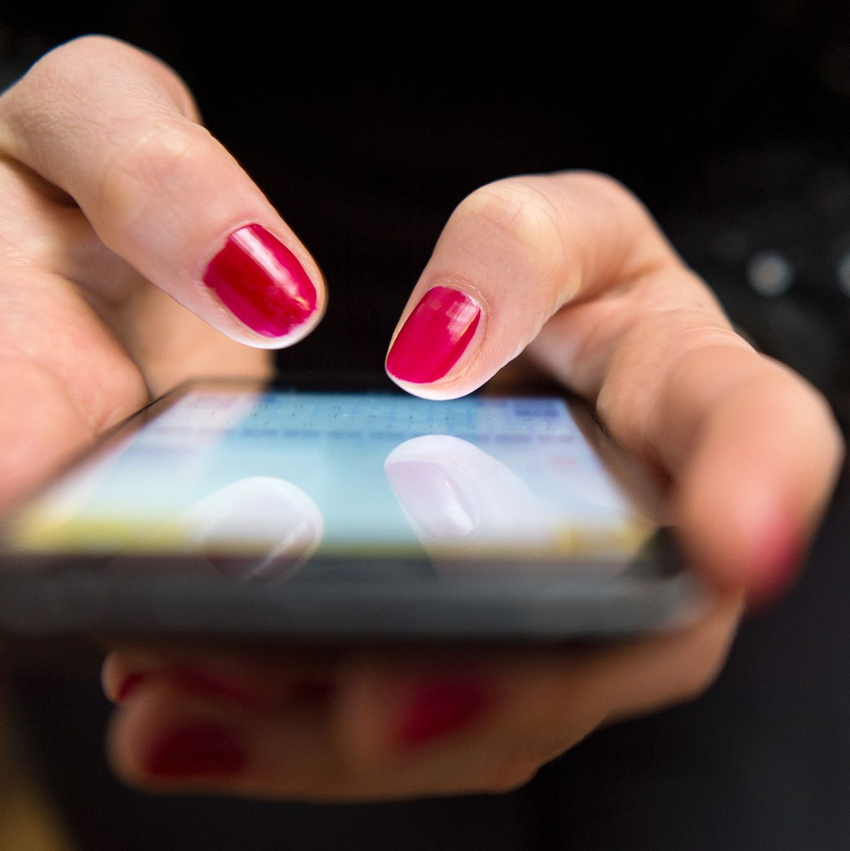 Beim Online-Dating-Burnout handelt es sich um ein psychosomatisches Syndrom. (Symbolbild) - Foto: picture alliance / Sebastian Gollnow/dpa