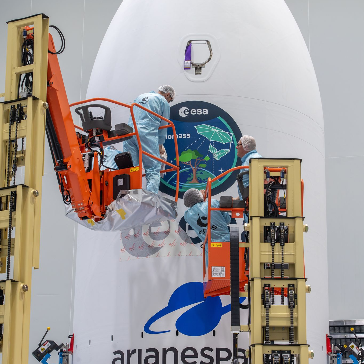 Nach dem Start soll der Erdbeobachtungssatellit «Biomass» in einer Höhe von 666 Kilometern fliegen.  - Foto: S. Martin/ ESA-CNES-ARIANESPACE/Optique vidéo du CSG–S. Martin/dpa