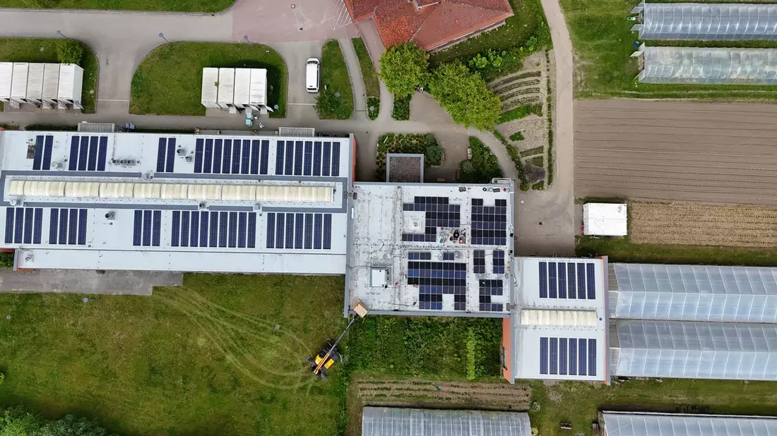Peeek Industry Solutions GmbH: Paris Freiherr von Troschke über die größten Fehler bei gewerblichen Solarprojekten – und wie Sie diese vermeiden - Bild: presseportal.de