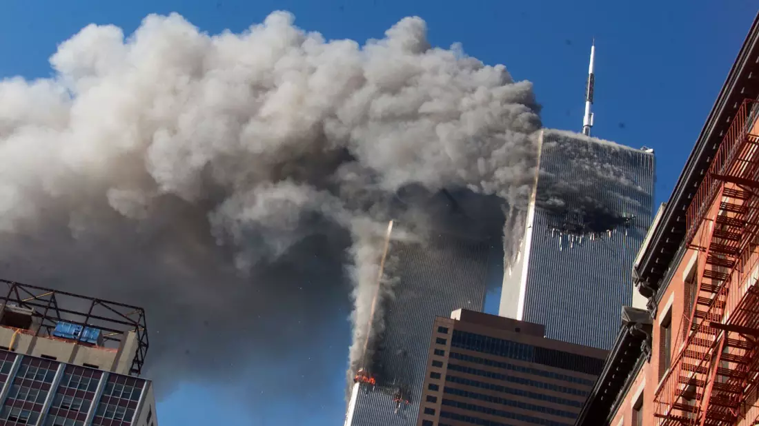 Viele Menschen wissen heute noch genau, wann und wie sie von den Terroranschlägen vom 11. September 2001 erfuhren (Archivbild).  - Bild: Richard Drew/AP/dpa