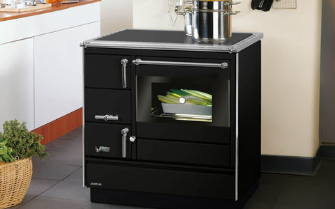 World of Fireplaces 2025: Justus prÀsentiert Festbrennstoffherd im Preiseinstieg - Foto: presseportal.de World of Fireplaces 2025: Justus prÀsentiert Festbrennstoffherd im Preiseinstieg - Foto: presseportal.de