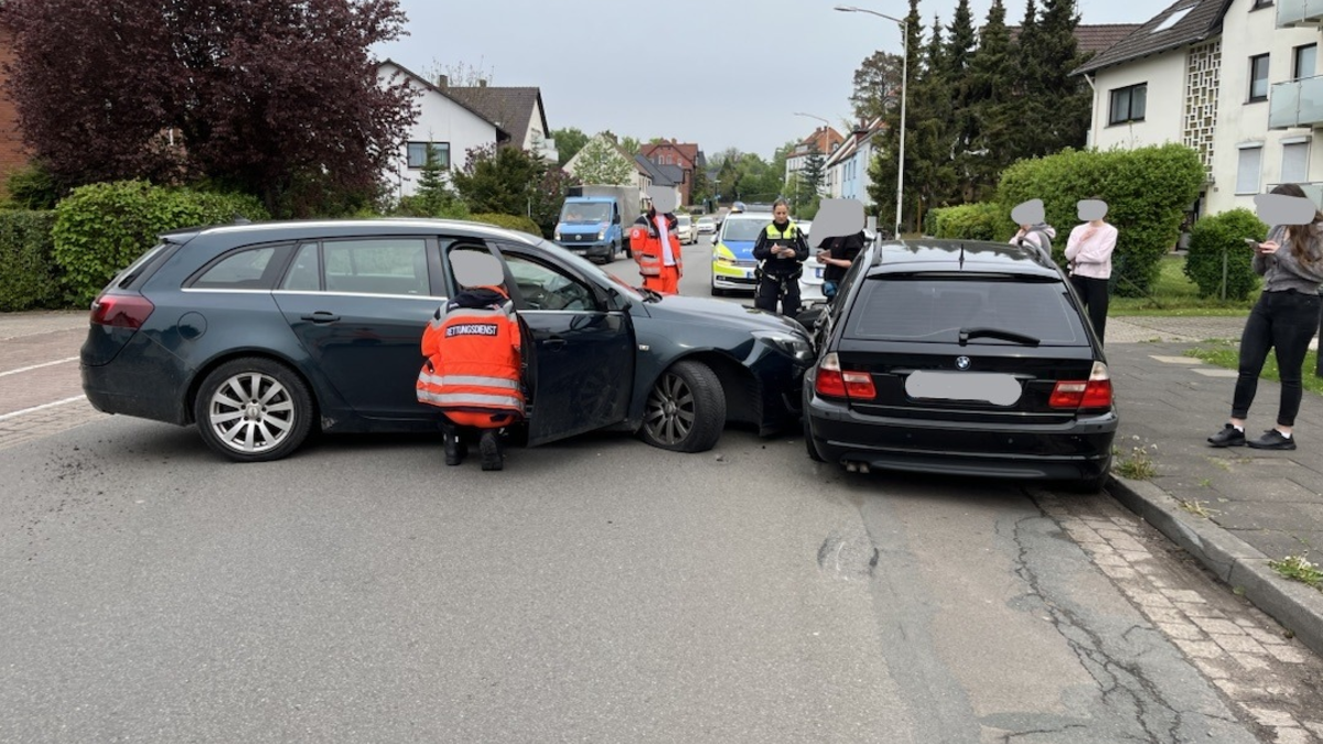 POL-NI: Verkehrsunfall unter Alkoholeinfluss - Foto: presseportal.de