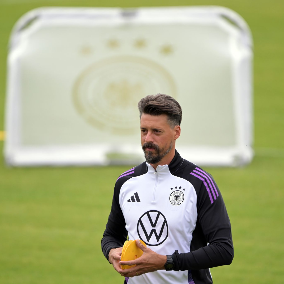 Wo zieht es Wagner im Sommer hin? - Foto: Federico Gambarini/dpa