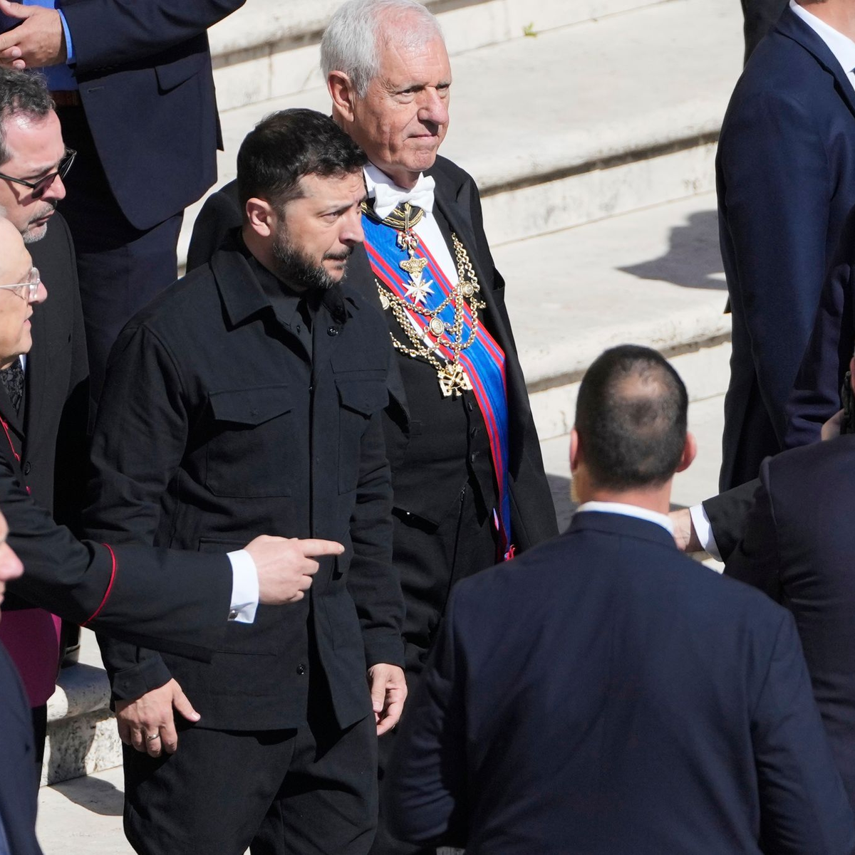 Prinz William ist neben Bundeskanzler Olaf Scholz. - Foto: Markus Schreiber/AP/dpa