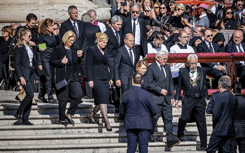 Olaf Scholz beim Papst-Begräbnis am 26.04.2025 - Foto: Butzmann, Dominik/BPA,  Text: über dts Nachrichtenagentur