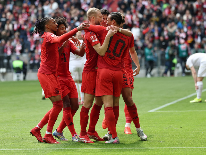 Michael Olise erzielte das 2:0 gegen Mainz. - Foto: Daniel Löb/dpa