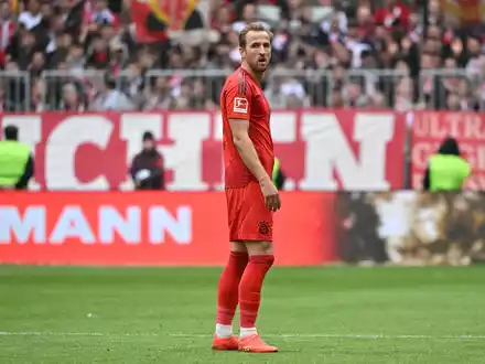 Thomas Müller musste bis zur 84. Minute auf seinen 500. Liga-Einsatz warten. - Foto: Peter Kneffel/dpa