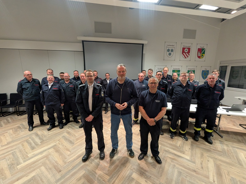 FW-KLE: Austausch zwischen Freiwilliger Feuerwehr Bedburg-Hau und Kreispolizeibehörde Kleve - Foto: presseportal.de