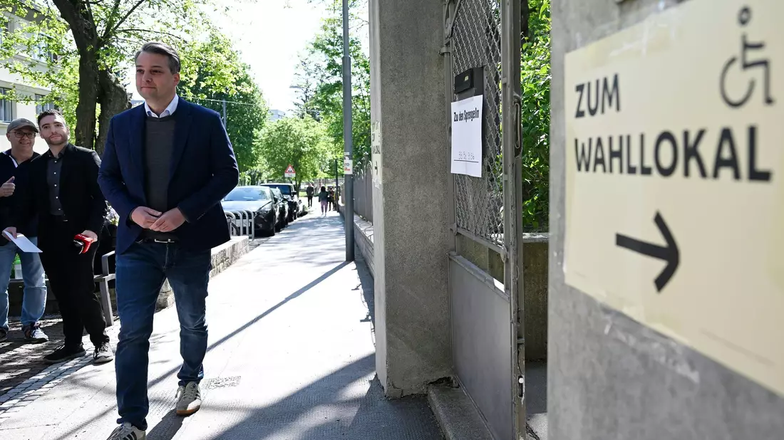 Wiens FPÖ-Spitzenkandidat Dominik Nepp setzte im Wahlkampf auf die Themen Sicherheit und Migration.  - Bild: Helmut Fohringer/APA/dpa