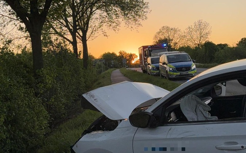 FW-Schermbeck: Verkehrsunfall auf der Dorstener Straße - Foto: presseportal.de