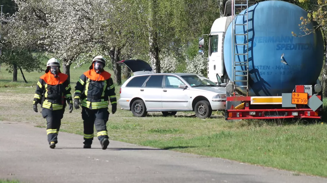 FW-ROW: Kreisfeuerwehrbereitschaft Rotenburg-Mitte übt zwei Tage in Celle-Scheuen - Bild: presseportal.de