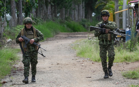 Hinter dem Angriff dürfte eine Splittergruppe der Farc-Rebellen stecken. (Archivbild) - Foto: Juan B Diaz/AP