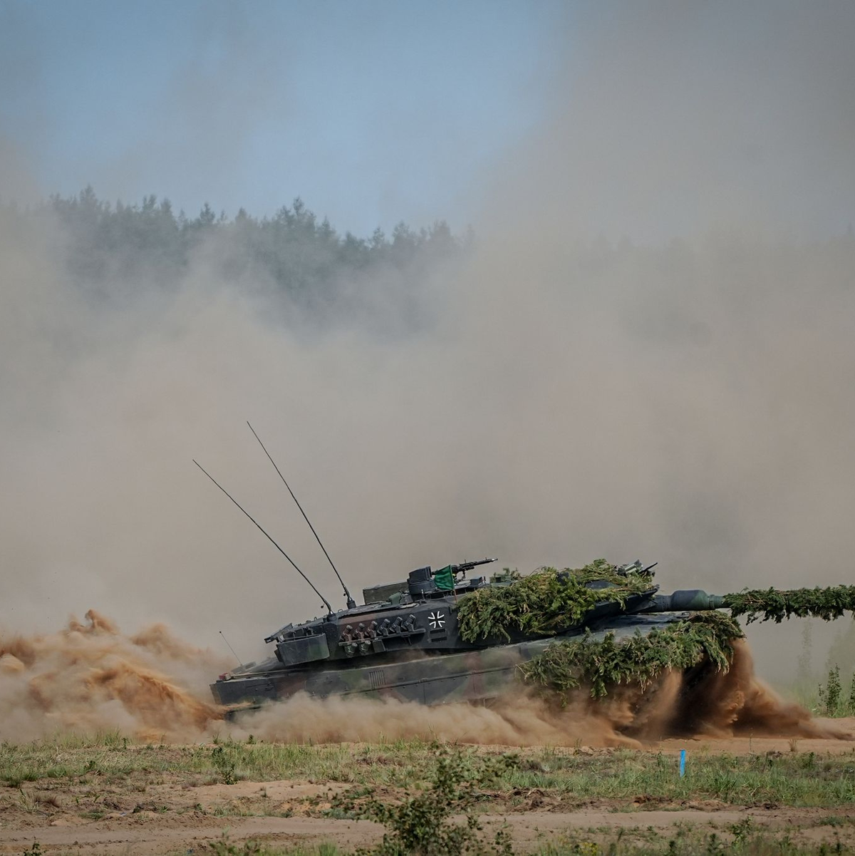 Wieder haben die weltweiten Militärausgaben einen Höchststand erreicht. (Symbolbild) - Foto: Kay Nietfeld/dpa