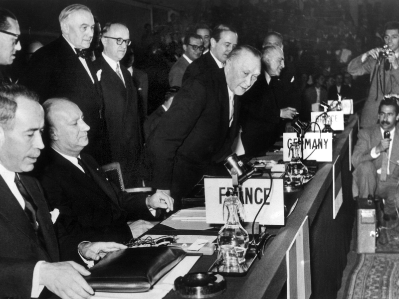 Ein historischer Tag: Am 9. Mai 1955 trat Deutschland der Nato bei. (Archivbild) - Foto: dpa