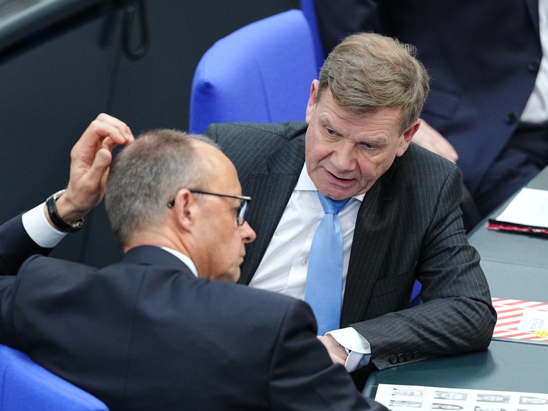 Den erfahrenen Außenexperte Wadephul will Merz ins Kabinett holen. (Archivbild) - Foto: Kay Nietfeld/dpa