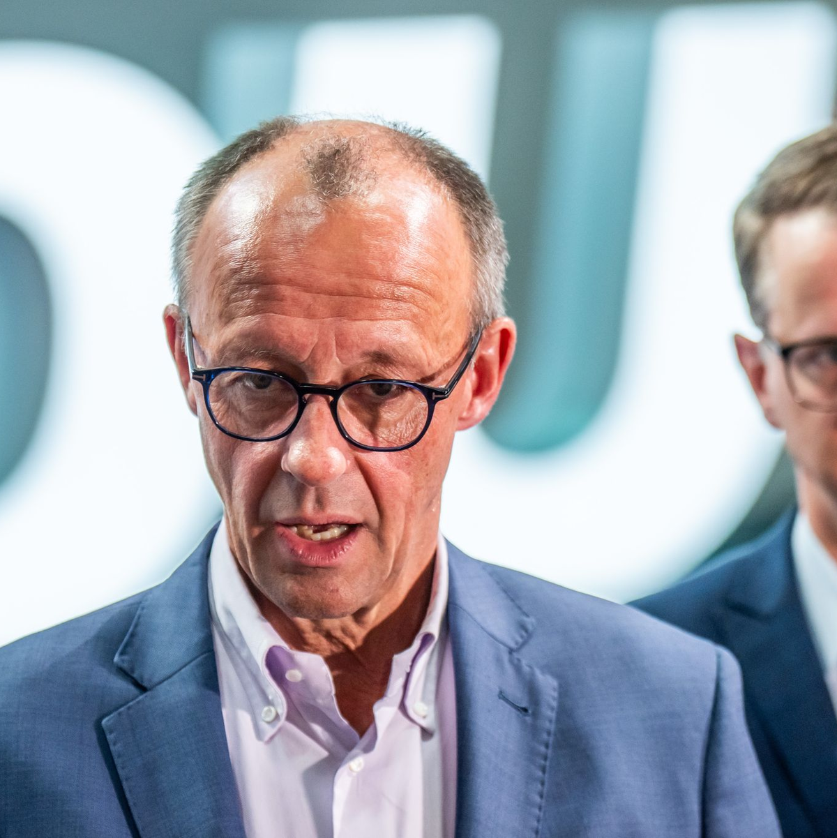 Parteichef Friedrich Merz hat die Kabinettsliste der CDU vorgelegt. (Archivbild) - Foto: Michael Kappeler/dpa