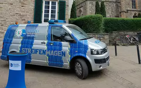 POL-ME: STREIFENwagen kommt nach Heiligenhaus 2504098 - Foto: presseportal.de