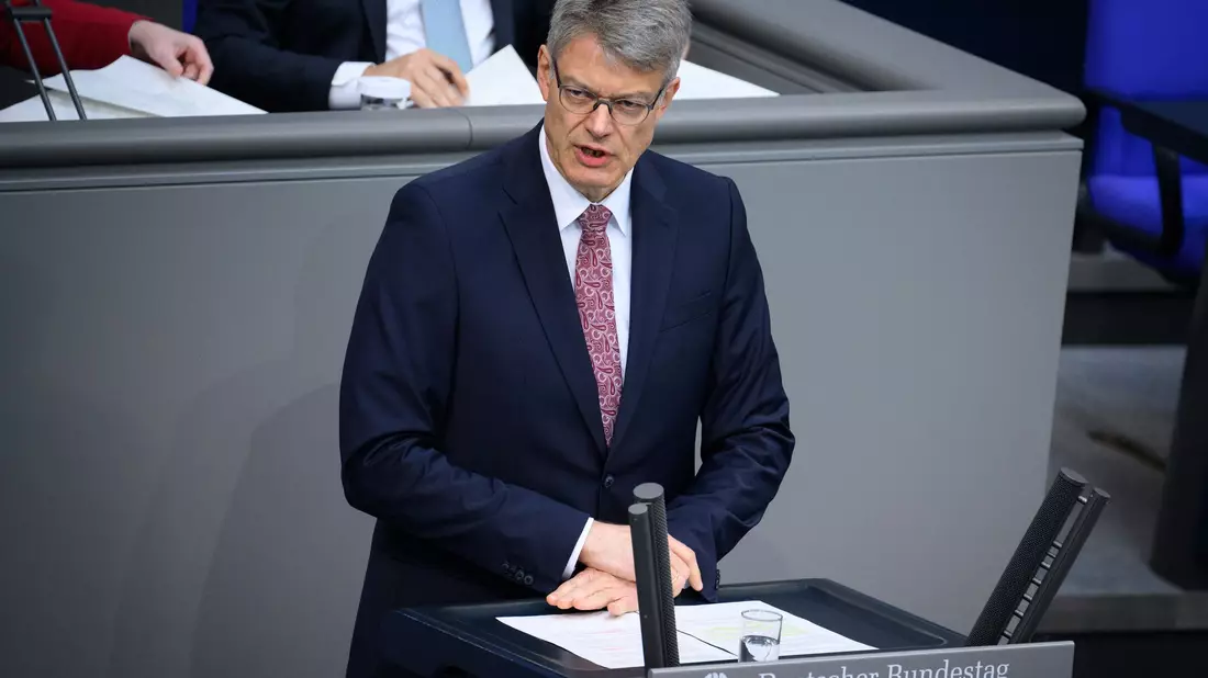 Künftig für Verkehr zuständig: Patrick Schnieder. - Bild: Bernd von Jutrczenka/dpa