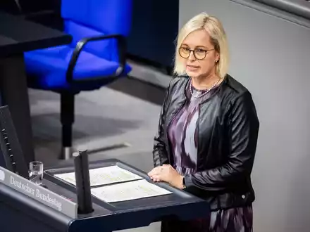 Die CDU-Politikerin Christiane Schenderlein soll in der neuen Bundesregierung Staatsministerin für den Sport und das Ehrenamt werden. - Foto: Christoph Soeder/dpa