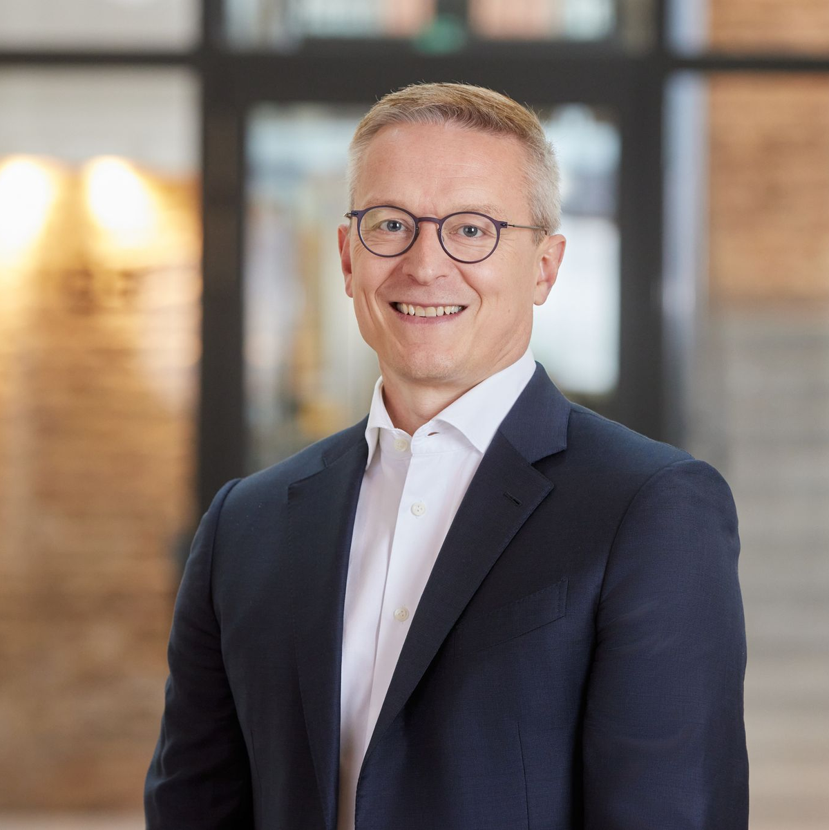 Kennt sich aus mit Strategie und Digitalisierung: Karsten Wildberger - Foto: Oliver Roesler
oro-Phot/CECONOMY AG /dpa