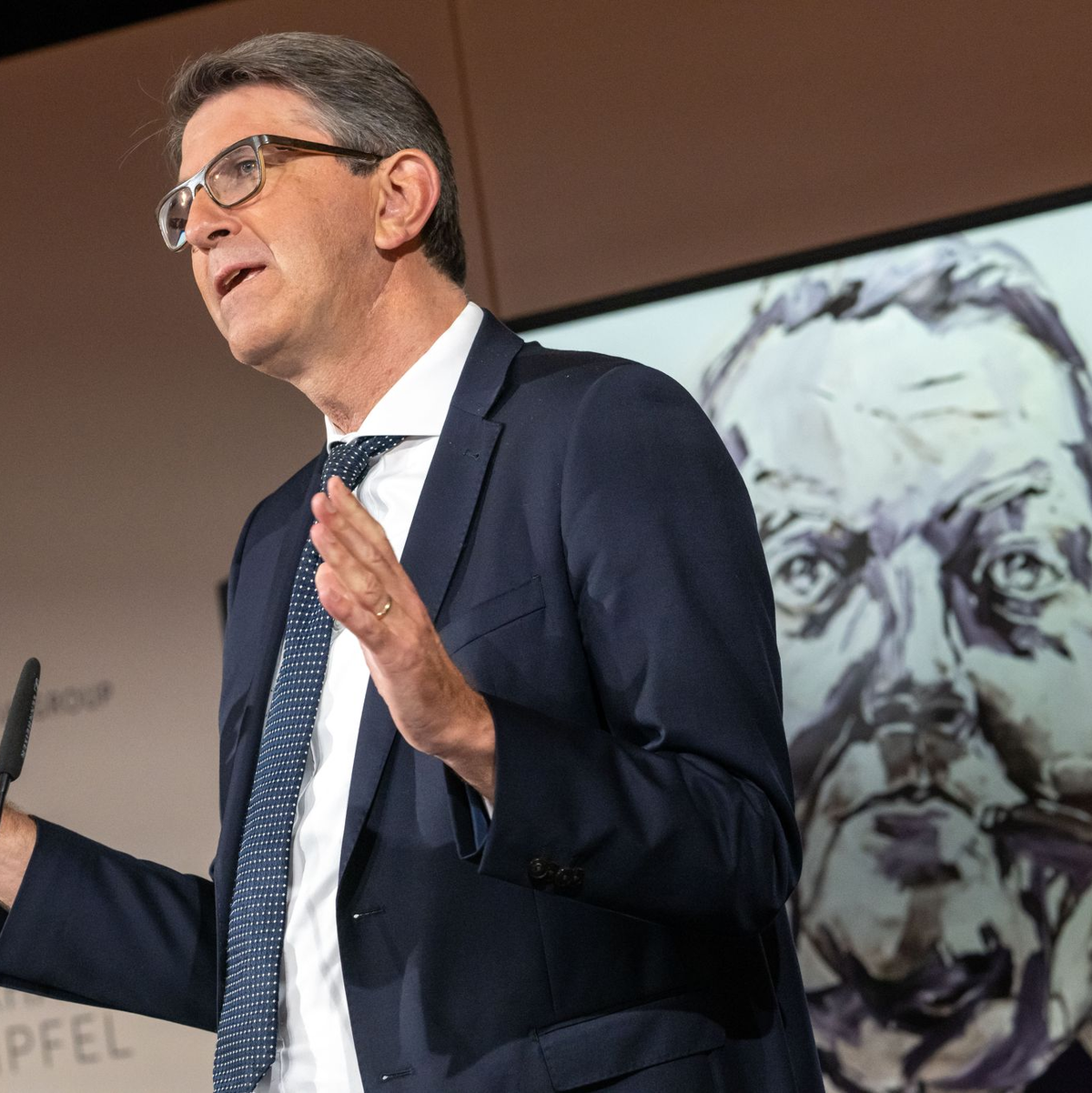 Der designierte Kulturstaatsminister Wolfram Weimer begann als Wirtschaftsjournalist. (Archivbild) - Foto: Peter Kneffel/dpa