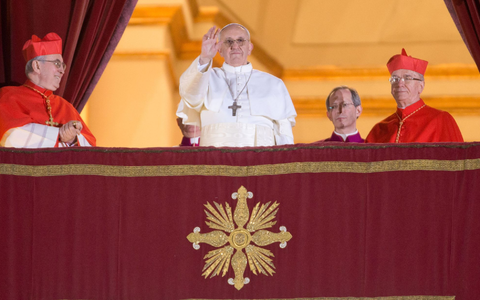 Am Ende des Konklaves von 2013 wurde Jorge Mario Bergoglio Papst Franziskus. (Archivbild) - Foto: picture alliance / dpa