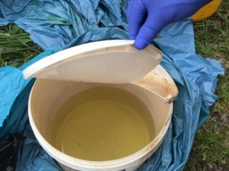 POL-SE: Elmshorn - Unzulässige Ablagerung von säurehaltiger Flüssigkeit - Polizei sucht Zeugen - Foto: presseportal.de