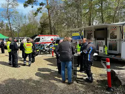 POL-KN: (Fridingen / Lkr. Tuttlingen) - Biker-Aktionstag am Knopfmacherfelsen 2025 (27.04.2025) - Foto: presseportal.de
