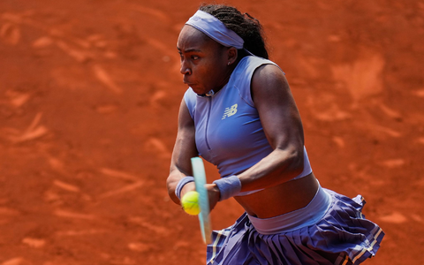 Coco Gauff war noch ihrem Sieg plötzlich nicht mehr zu hören. - Foto: Manu Fernandez/AP/dpa