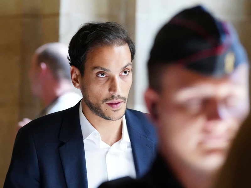 Die Angeklagten befinden sich unter Justizaufsicht auf freiem Fuß. - Foto: Aurelien Morissard/AP/dpa