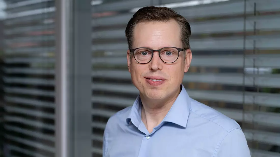 Private oder gesetzliche Krankenversicherung? Sven Bruns erklärt, welche Wahl sich für Beamte wirklich lohnt - Bild: presseportal.de