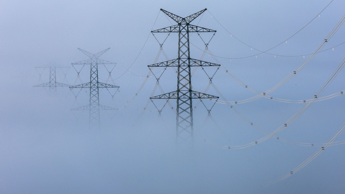 Die Aufteilung Deutschlands in mehrere Strompreiszonen wird seit einigen Jahren diskutiert, weil die Energiewende zu einem Ungleichgewicht der Stromversorgung geführt hat. (Archivfoto) - Foto: Thomas Warnack/dpa