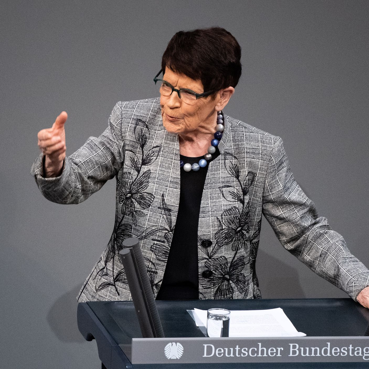 Rita Süssmuth brachte als Wissenschaftlerin neue Impulse in die Bundespolitik und wurde 1988 Bundestagspräsidentin. (Archivbild) - Foto: Bernd von Jutrczenka/dpa