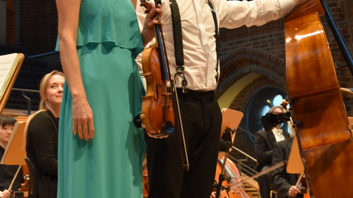 POL-NB: Große Emotionen und große Unterstützung: Das 29. Benefizkonzert begeistert in der Konzertkirche Neubrandenburg - Foto: presseportal.de