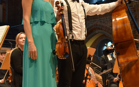 POL-NB: Große Emotionen und große Unterstützung: Das 29. Benefizkonzert begeistert in der Konzertkirche Neubrandenburg - Foto: presseportal.de