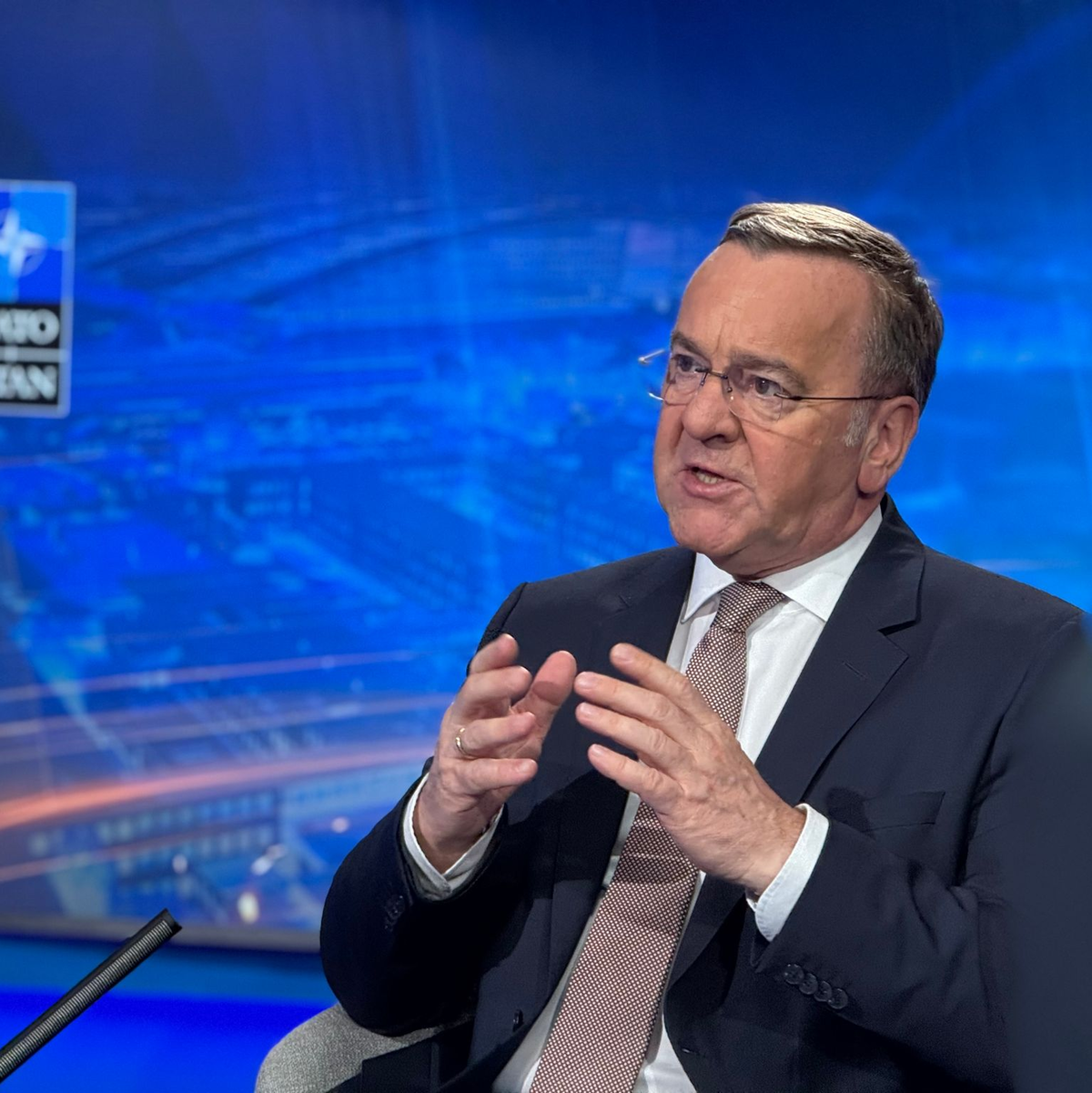 Pistorius sieht Putins Vorschlag einer Waffenruhe skeptisch.  - Foto: Ansgar Haase/dpa