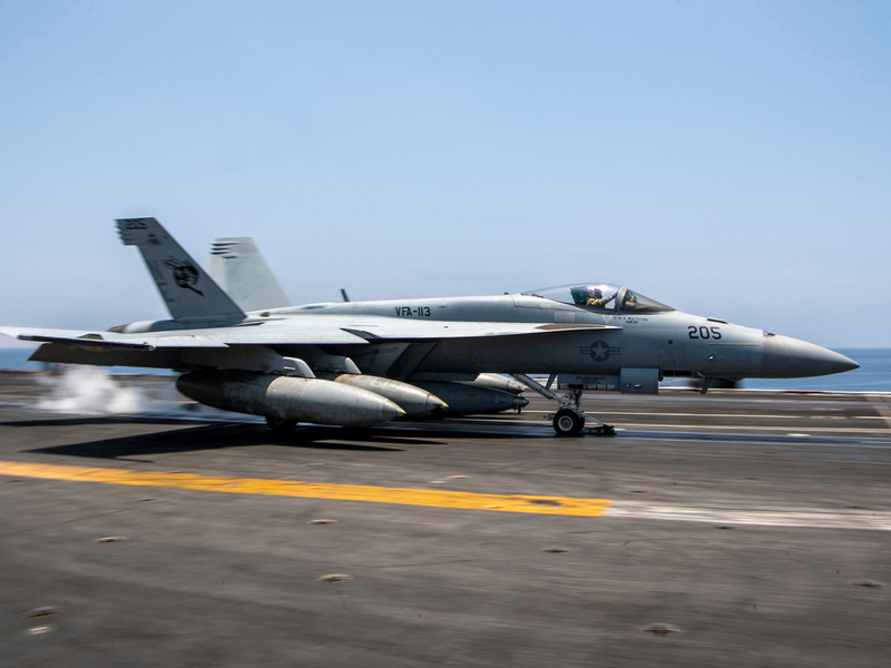 Ein US-Kampfjet ist von einem Flugzeugträger gestürzt. (Archivbild) - Foto: Mc3 Nate Jordan/U.S. Navy/Planet Pix via ZUMA Press Wire/dpa