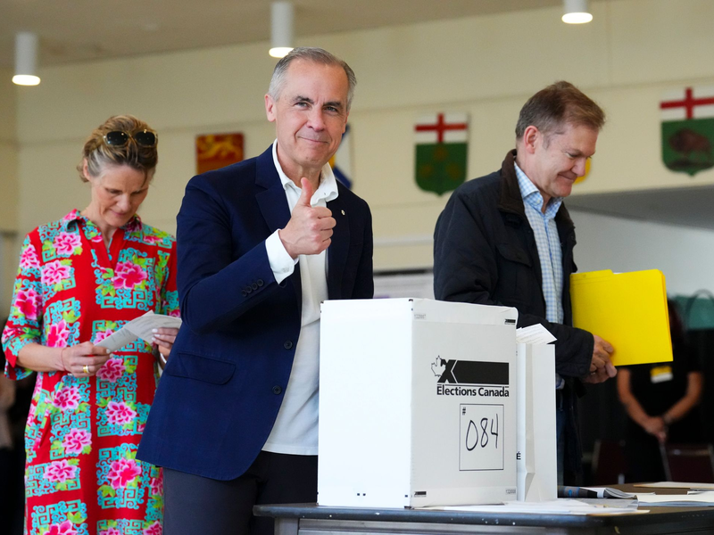 «Präsident Trump versucht, uns zu brechen, damit Amerika uns besitzen kann, aber das wird niemals passieren», sagte Wahlsieger Carney. - Foto: Sean Kilpatrick/The Canadian Press/AP/dpa