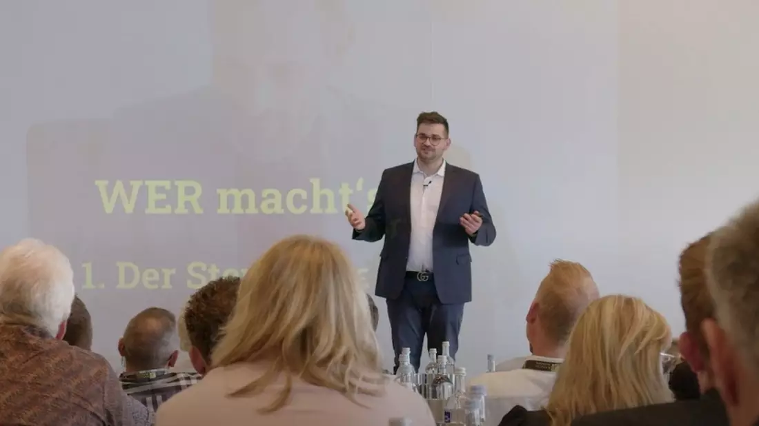 Steuerberater in der Krise: Was tun, wenn kein qualifiziertes Personal mehr kommt? Experte Manuel Moucka liefert die Antwort - Bild: presseportal.de