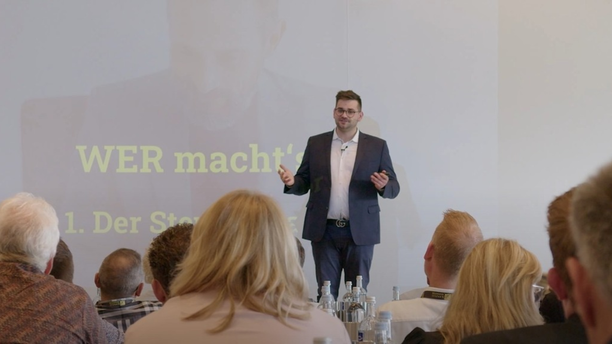 Steuerberater in der Krise: Was tun, wenn kein qualifiziertes Personal mehr kommt? Experte Manuel Moucka liefert die Antwort - Foto: presseportal.de