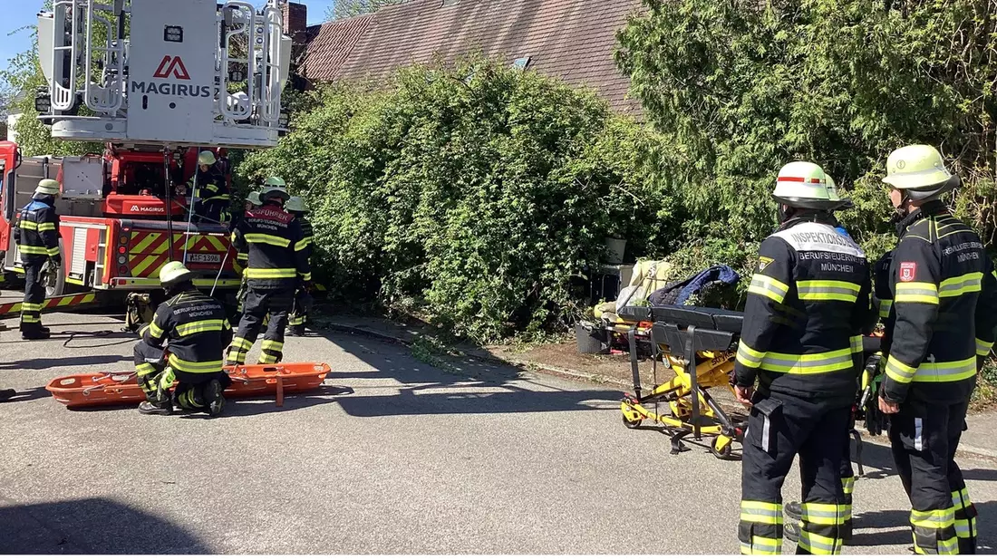 FW-M: Zwei Einsätze der Höhenrettungsgruppe (Laim, Sendling-Westpark) - Bild: presseportal.de