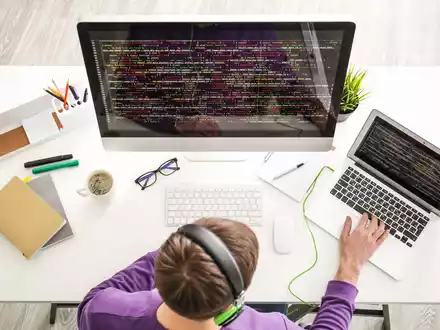 AI Solution Engineering - Foto: Shutterstock über pressetext.de