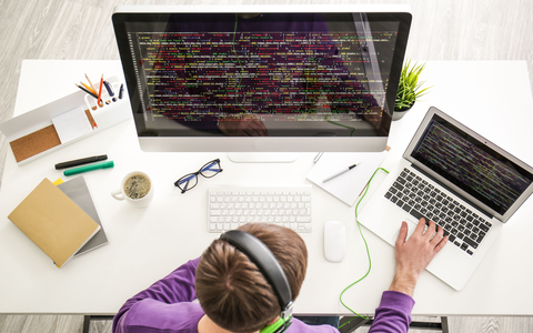 AI Solution Engineering - Foto: Shutterstock über pressetext.de